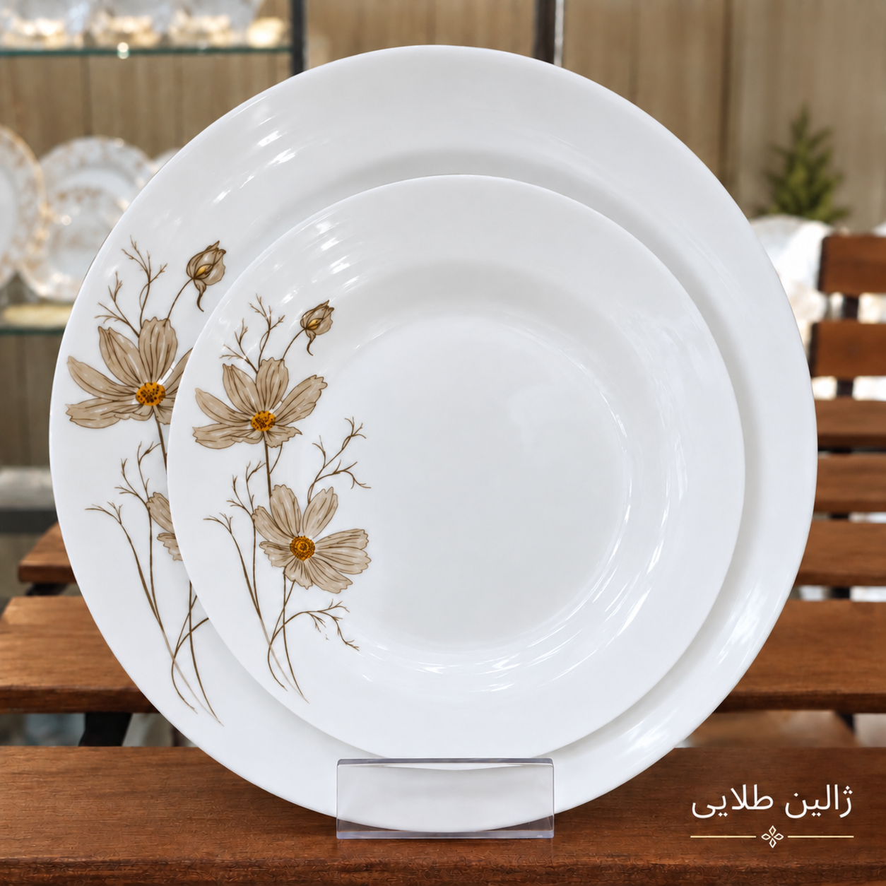 سرویس آرکوپال 26 پارچه طرح ژالین طلایی قالب گرد لب ساده برند آیرا اپال (کارخانه مقصود) سرویس آرکوپال 26 پارچه طرح ژالین طلایی قالب گرد لب ساده برند آیرا اپال (کارخانه مقصود)